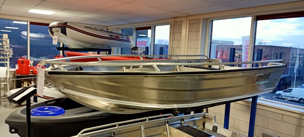 QWEST B301 ALUMINIUM BOOT MET V-BODEM - Afbeelding 8