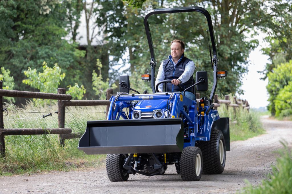 ISEKI TXGS 24 COMPACTTRACTOR HYDROSTAAT - Afbeelding 6