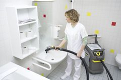 KARCHER SGV 8/5 STOOMREINIGER-STOFZUIGER - Afbeelding 3