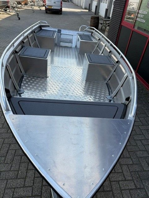 QWEST B422 L ALUMINIUM BOOT MET V-BODEM - Afbeelding 4