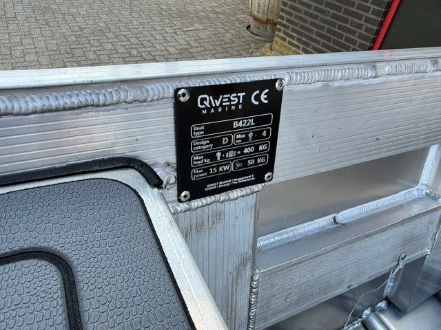 QWEST B422 L ALUMINIUM BOOT MET V-BODEM - Afbeelding 13