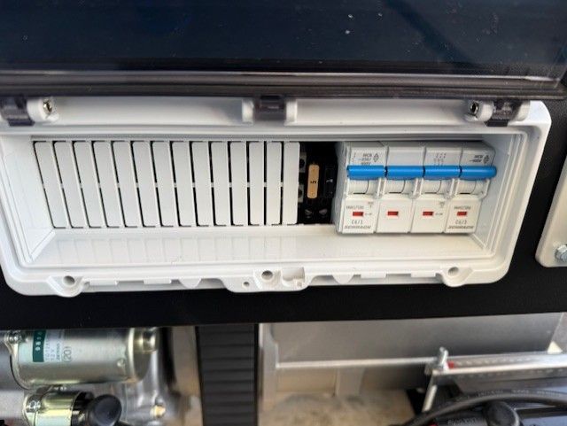 GENERATOR EP6500TE-25+AVR 230-400V STIL - Afbeelding 7